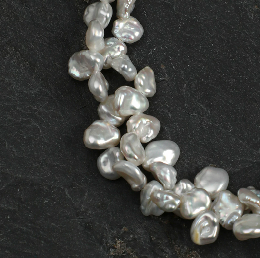 Petal Muse Baroque Pearl Bracelet