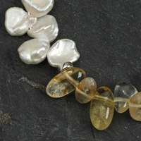 Golden Petal Pearl Bracelet