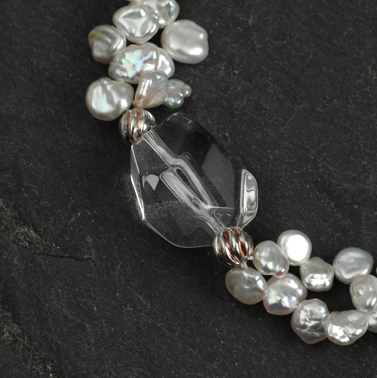 Petal Muse Baroque Pearl Bracelet
