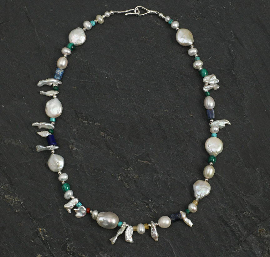 Golden Luxe Pearl Bracelet